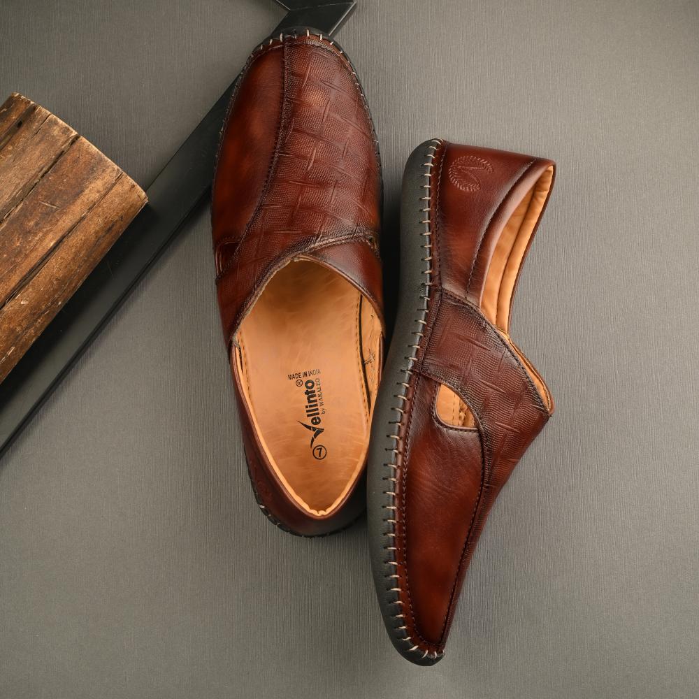 Vellinto GHOOMAR Cool Punjabi Jutis For Men Mojaris For Men Nagra For Men