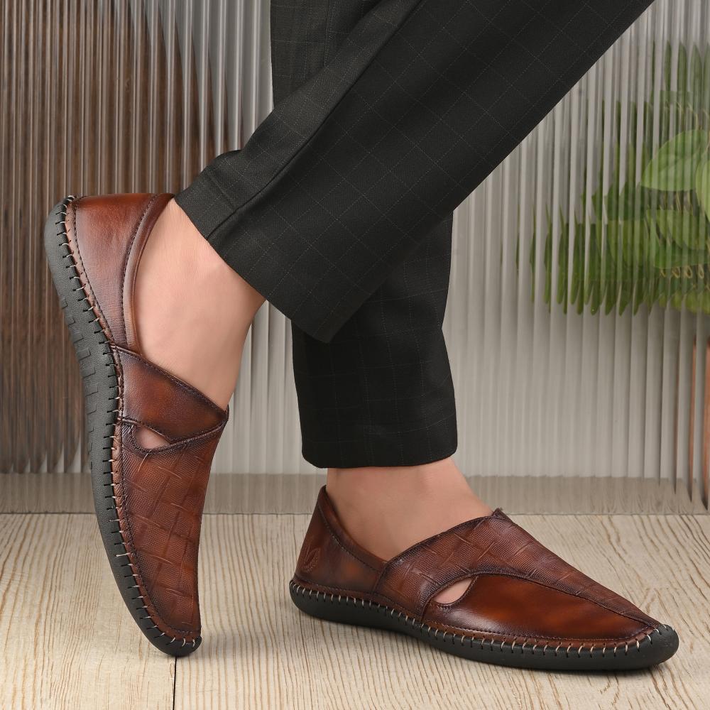 Vellinto GHOOMAR Cool Punjabi Jutis For Men Mojaris For Men Nagra For Men