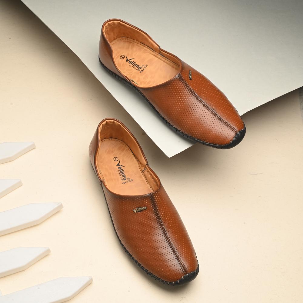 Vellinto MEWAR Cool Rajasthani Jutis for Men Mojaris for Men Nagra for Men Beige