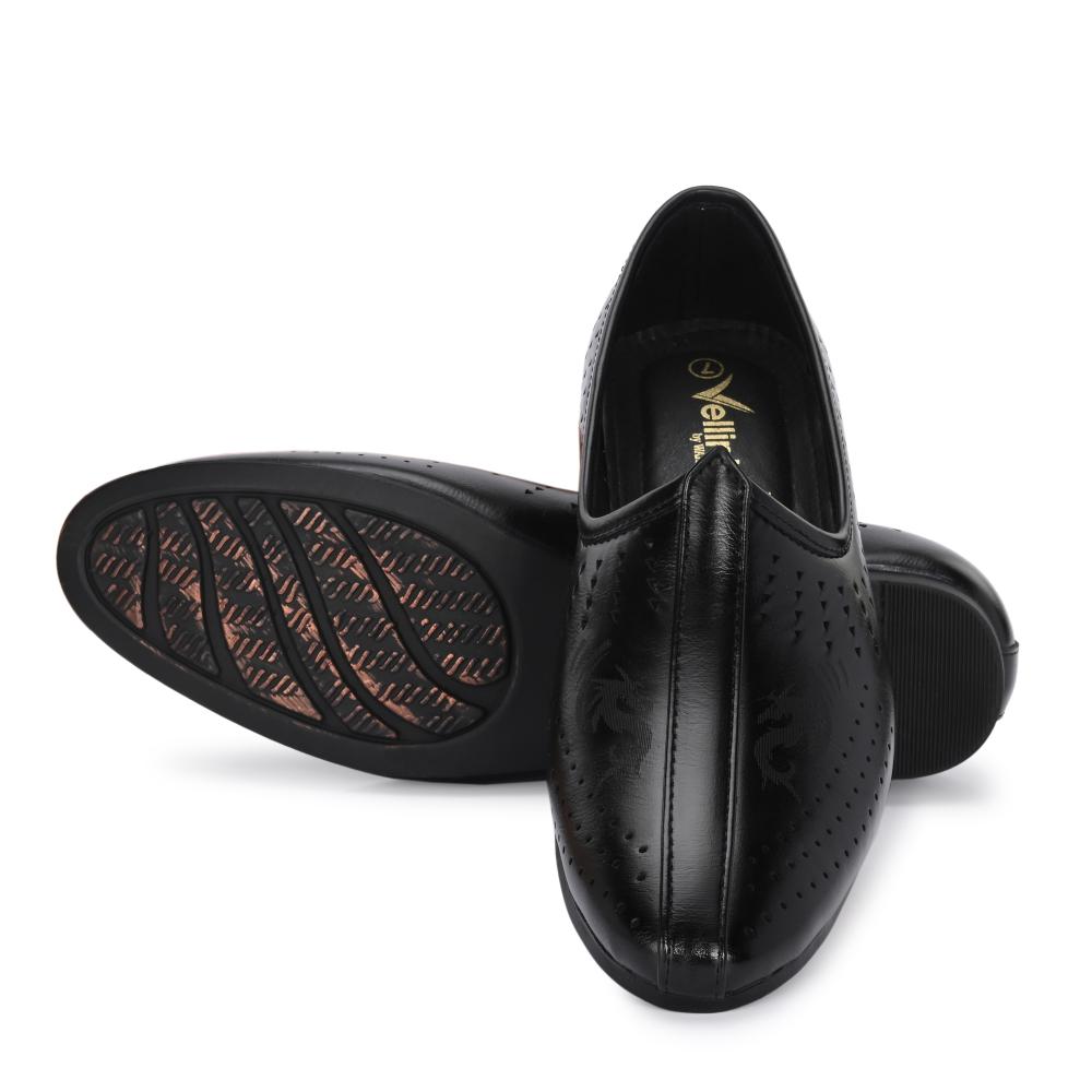 Vellinto VINTAGE Cool Rajasthani Jutis For Men Mojaris For Men Nagra For Men
