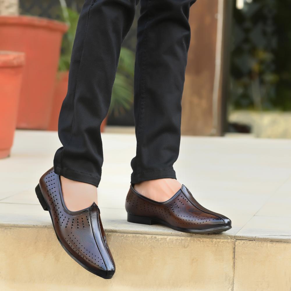 Vellinto VINTAGE Cool Rajasthani Jutis For Men Mojaris For Men Nagra For Men