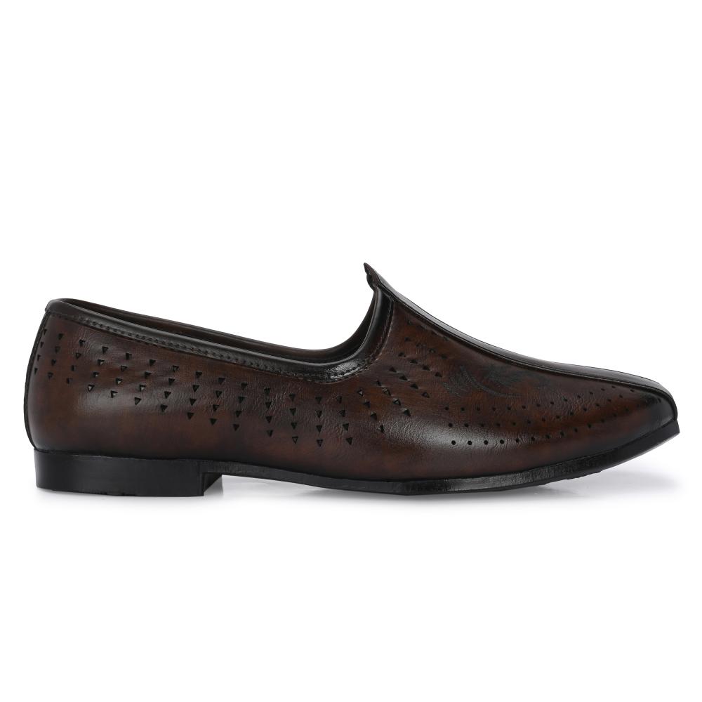 Vellinto VINTAGE Cool Rajasthani Jutis For Men Mojaris For Men Nagra For Men