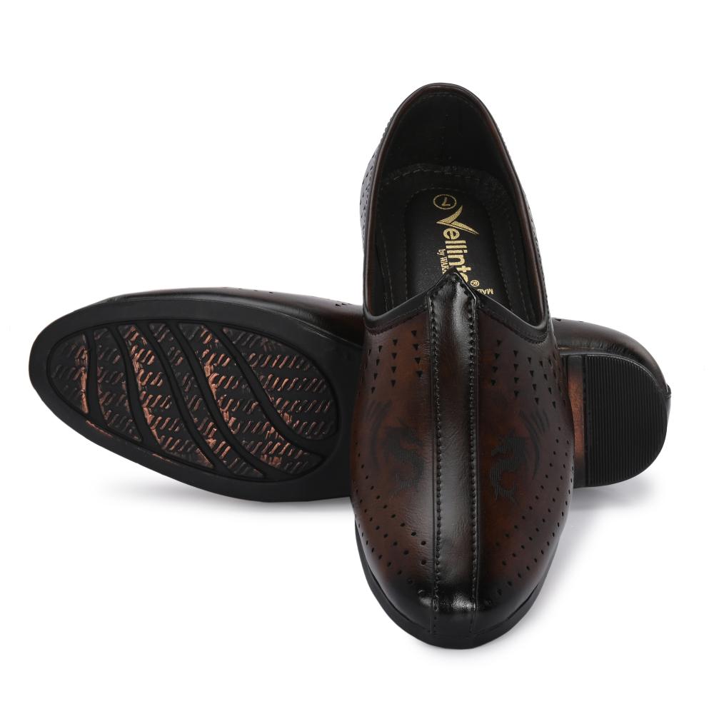 Vellinto VINTAGE Cool Rajasthani Jutis For Men Mojaris For Men Nagra For Men