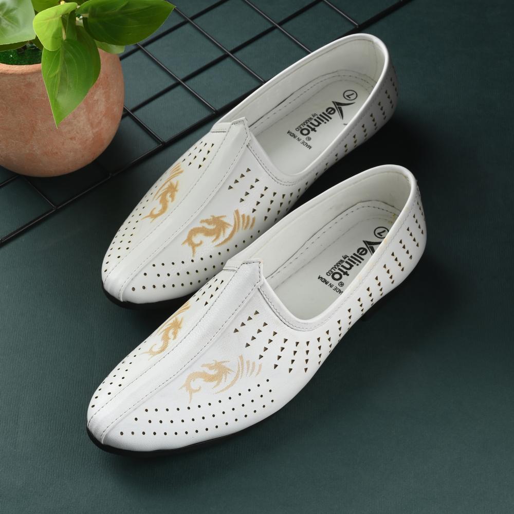 Vellinto VINTAGE Cool Rajasthani Jutis For Men Mojaris For Men Nagra For Men