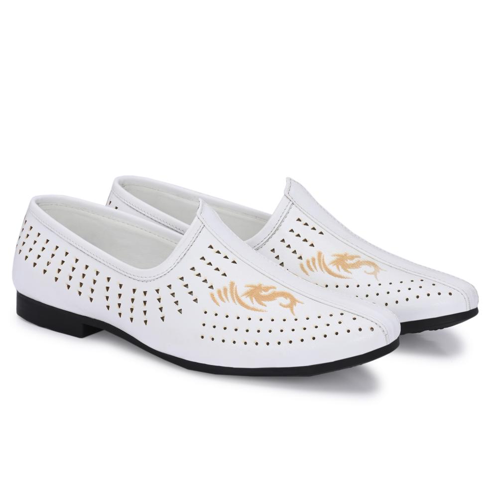 Vellinto VINTAGE Cool Rajasthani Jutis For Men Mojaris For Men Nagra For Men