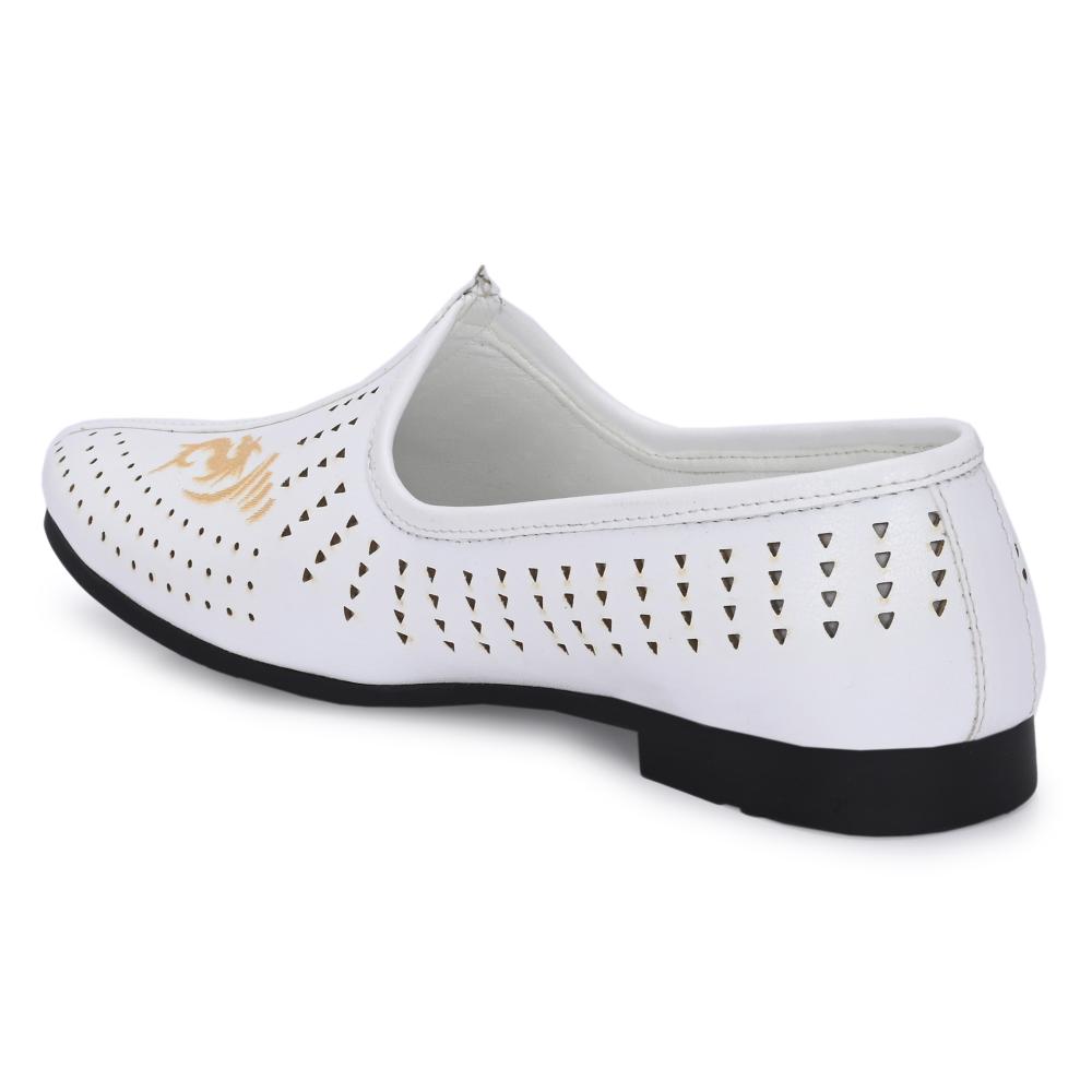Vellinto VINTAGE Cool Rajasthani Jutis For Men Mojaris For Men Nagra For Men