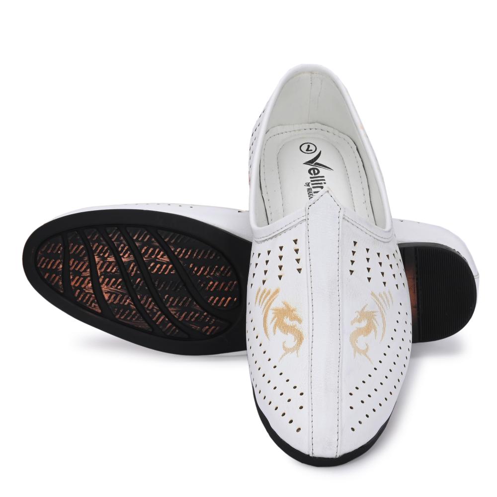 Vellinto VINTAGE Cool Rajasthani Jutis For Men Mojaris For Men Nagra For Men