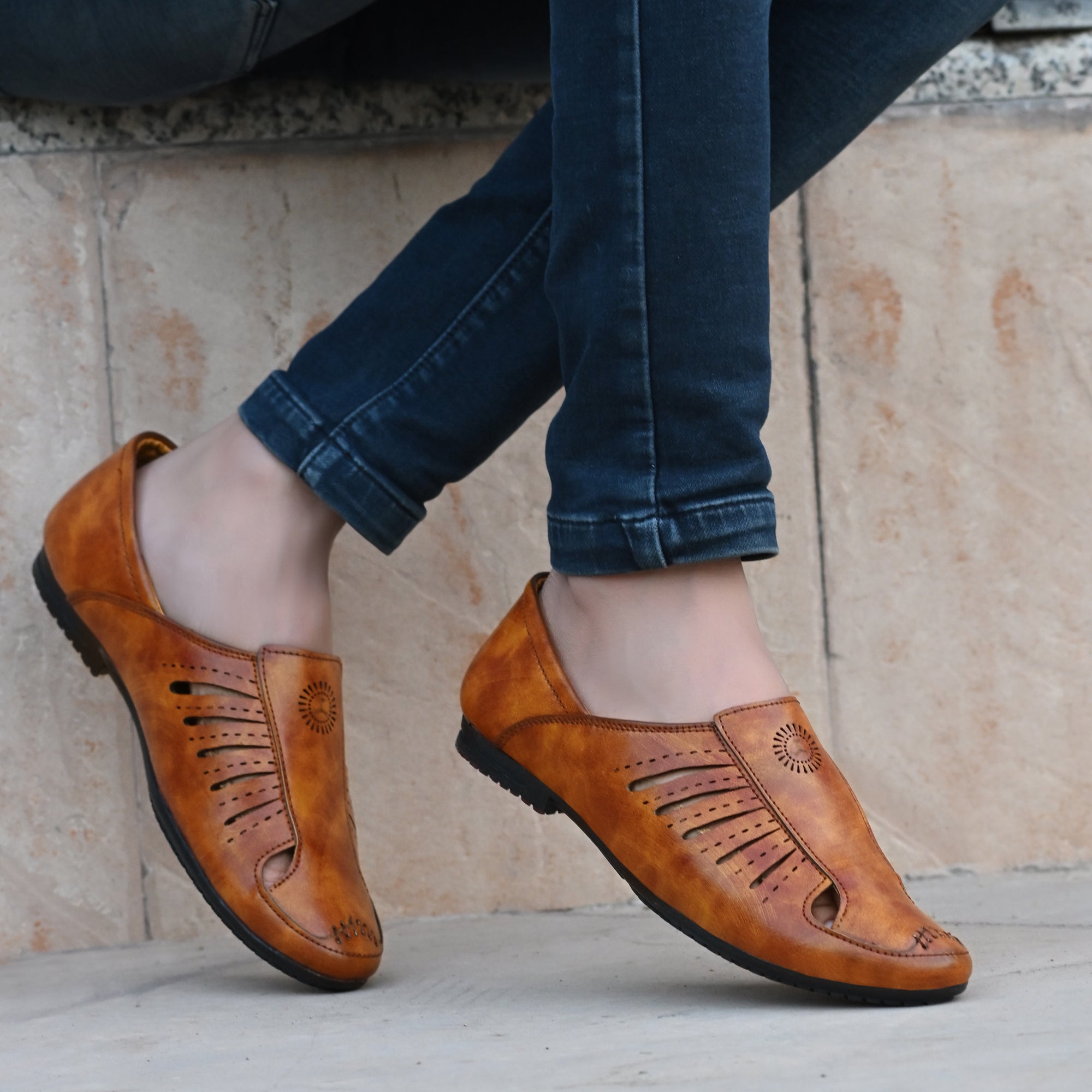 Vellinto SUNSHINE Casual Kolhapuri