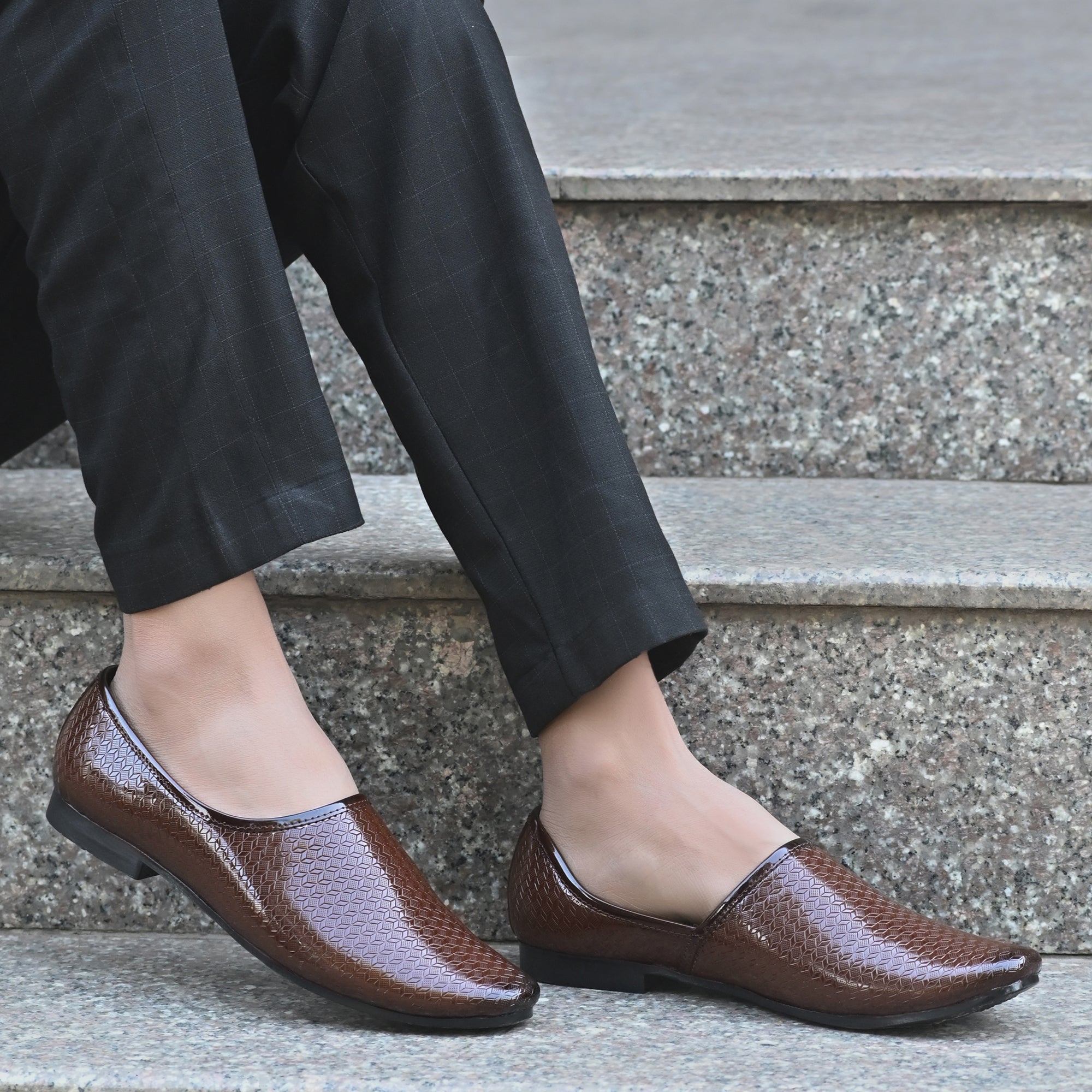 Vellinto VELOS Ethnic Patent Shoes For Men ll Naagra/Juttis/ Mojaris