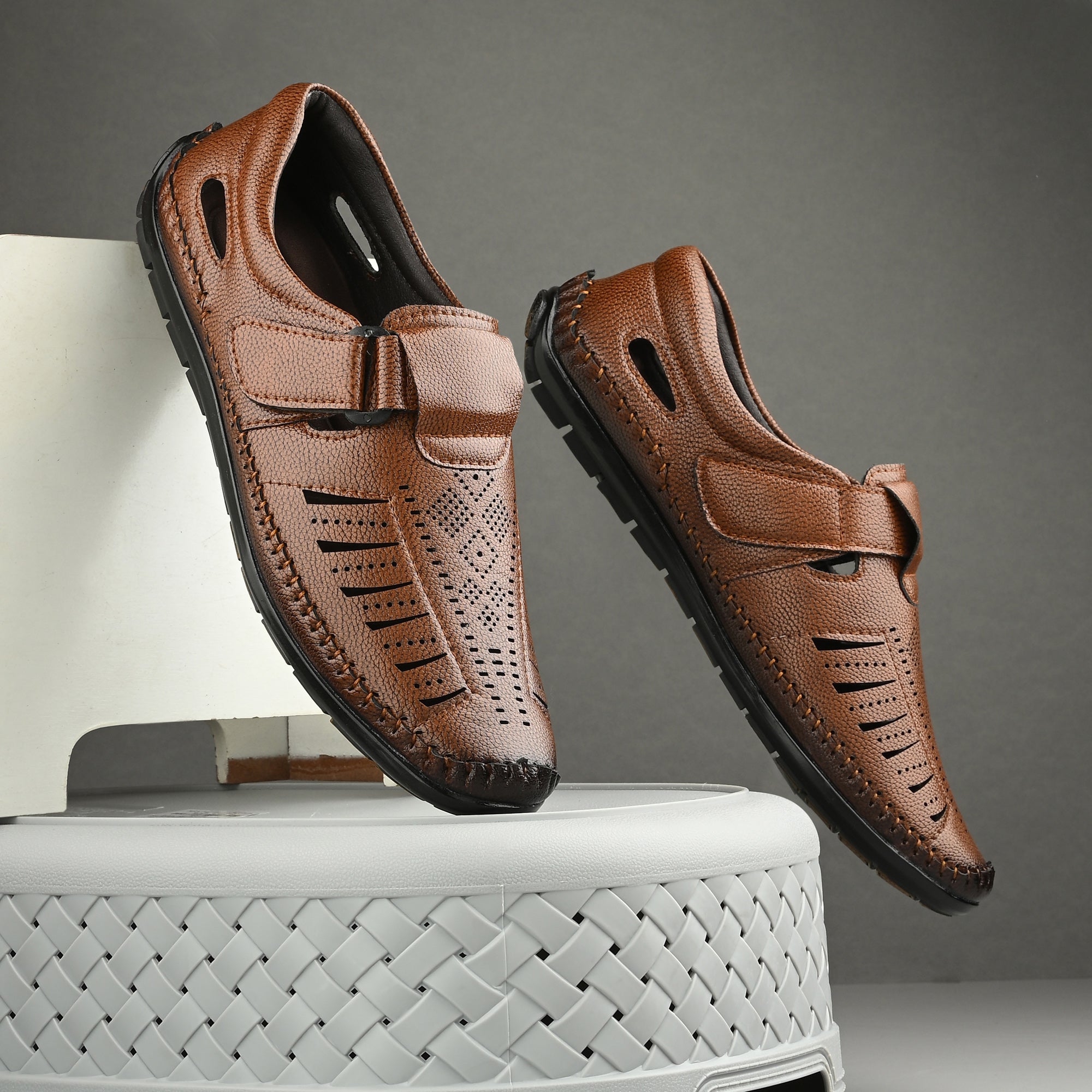 Vellinto GREYHOUND Ethnic Roman sandal II Synthetic Leather Sandals For Men
