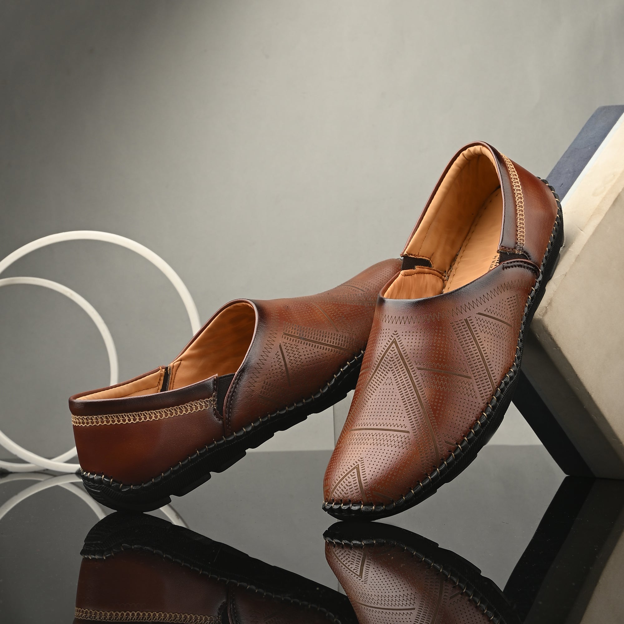 Vellinto KULDHARA Cool Rjasthani Ethnic Juttis For Men ll Mojaris For Men