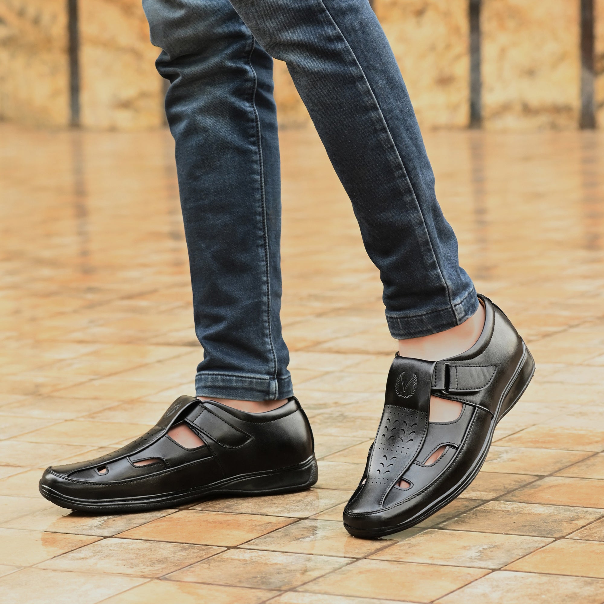 Vellinto  Men Sandal