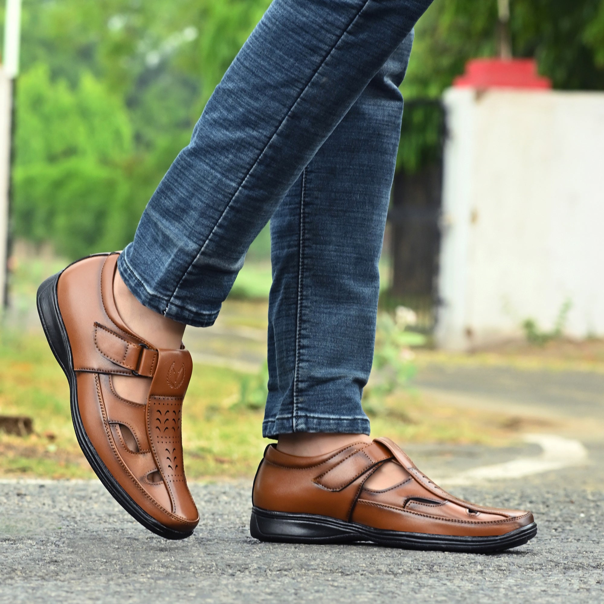 Vellinto  Men Sandal
