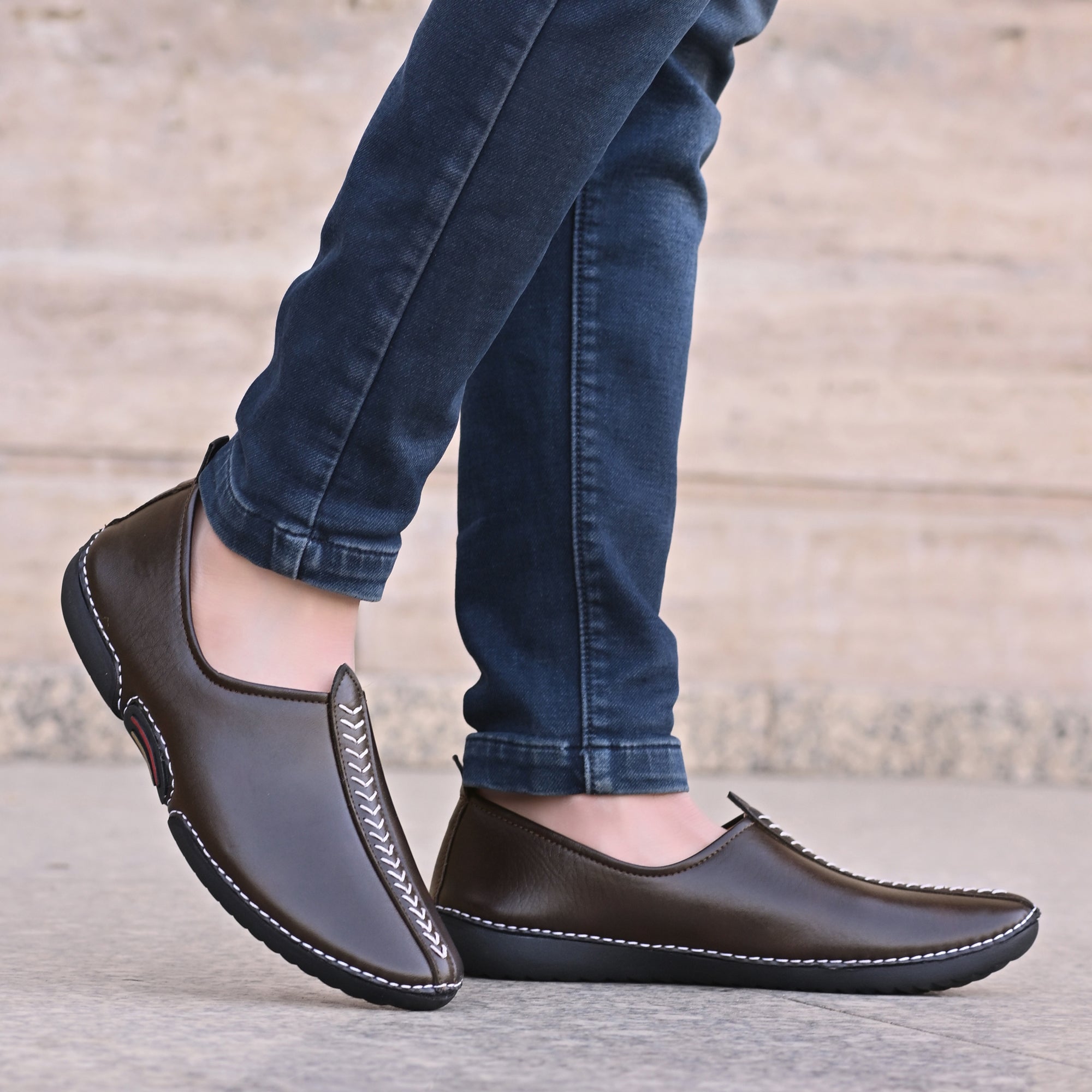 Vellinto Cool Vellinto VEERANG Rajasthani Jutis/ Mojaris/ Nagra For Men Corporate Casuals For Men