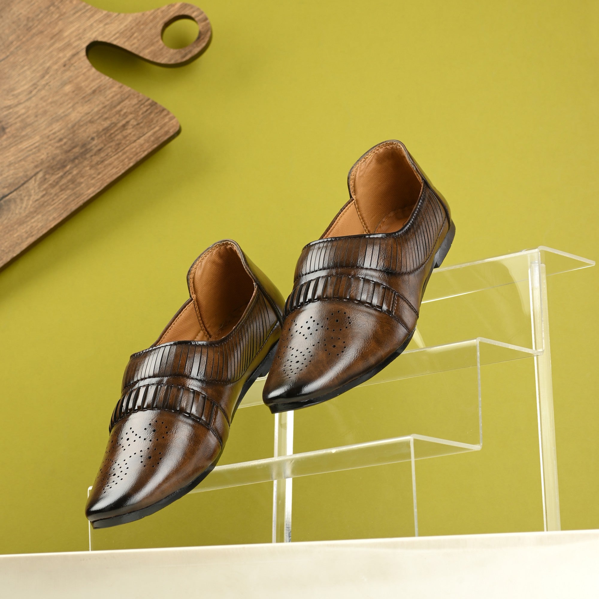 Vellinto CROWN Cool Traditional Jutis For Men Mojaris For Men Nagra For Men Casuals For Men